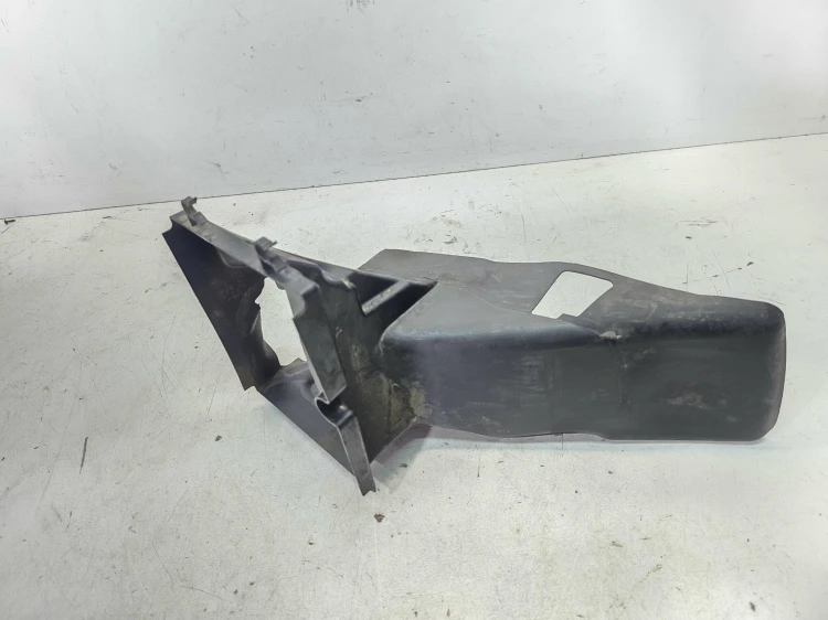 KIEROWNICA POWIETRZA LEWA AUDI A4 B7 3.0 TDI 8E0117335Q