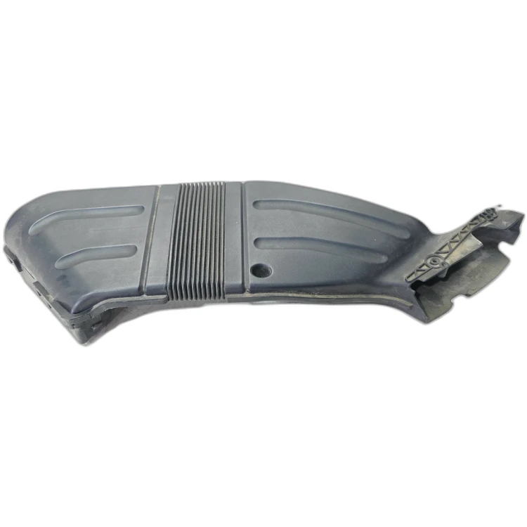 WLOT DOLOT POWIETRZA Z PASA PRZEDNIEGO AUDI A4 B7 8E0129618H 8E0129617D