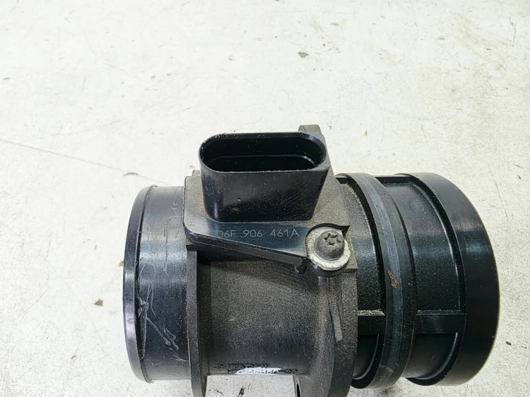 PRZEPŁYWOMIERZ CZUJNIK MASY POWIETRZA AUDI A4 B7 2.0 TFSI 06F906461A