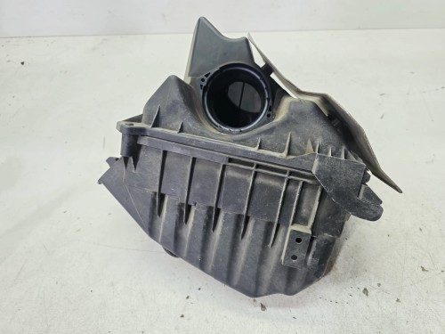 OBUDOWA FILTRA POWIETRZA AUDI A4 B7 2.0 TFSI 03G133835A