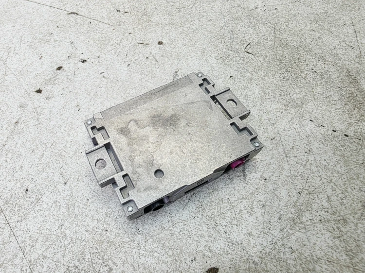 MODUŁ ANTENOWY WZMACNIACZ SYGNAŁU TELEFONU AUDI A6 C8 4N0035456