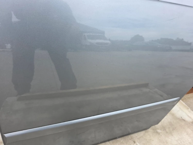 DRZWI LEWY TYŁ AUDI A4 B7 LY7G SEDAN AVANT KOMBI BEZ KOROZJI !!!