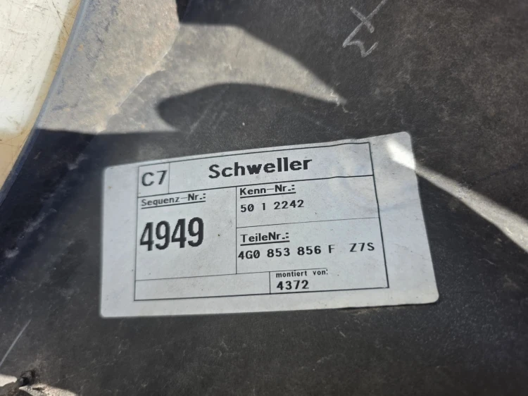 LISTWA PROGOWA PRAWA AUDI A6 C7 SEDAN AVANT S LINE 4G0853856F LZ7S ORYGINAŁ