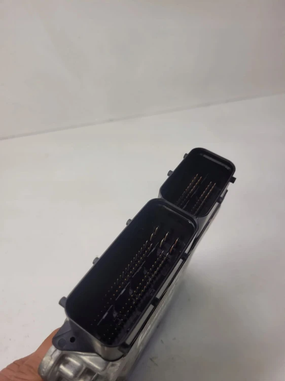 STEROWNIK KOMPUTER AUDI A4 B7 2.0 TFSI 8E0910115M