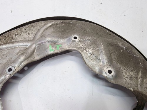 OSŁONA TARCZY HAMULCOWEJ LEWY TYŁ AUDI A6 C8 Q5 FY 80A615611B