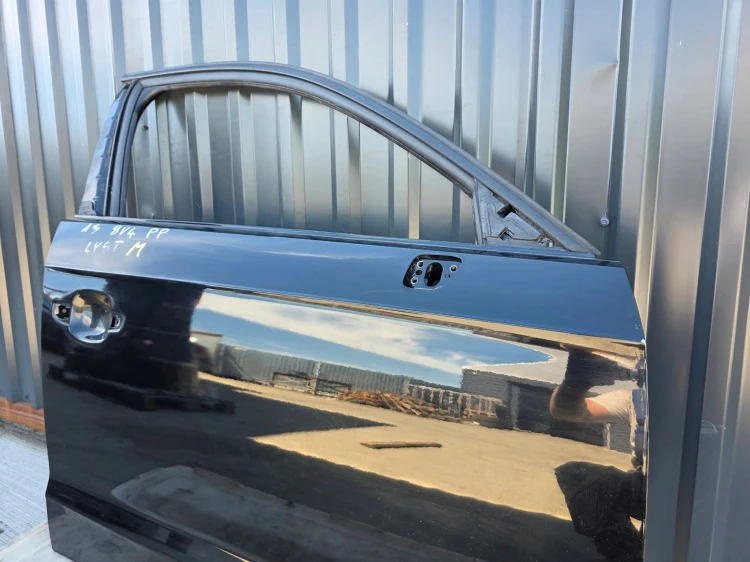 DRZWI PRAWY PRZÓD AUDI A3 8V SPORTBACK 8V4 5-DRZWI LY9T !!!