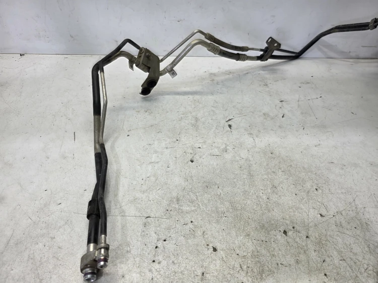 WĄŻ KLIMATYZACJI ZAWÓR CZYNNIKA CHŁODZĄCEGO AUDI Q7 4M 4M0816885F
