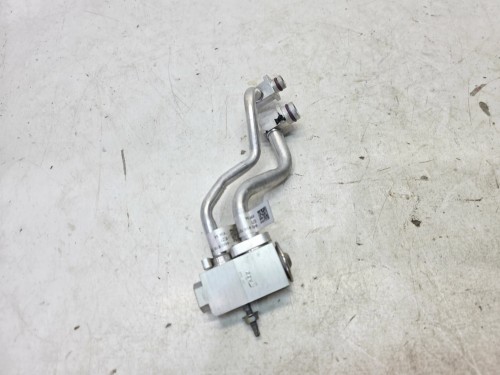WĄŻ KLIMATYZACJI ZAWÓR CZYNNIKA CHŁODZĄCEGO AUDI Q7 4M 4M0816181A