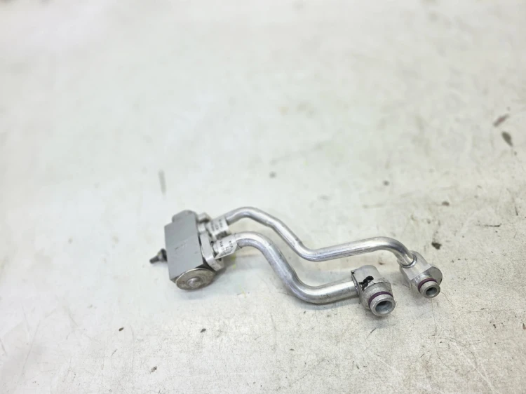 WĄŻ KLIMATYZACJI ZAWÓR CZYNNIKA CHŁODZĄCEGO AUDI Q7 4M 4M0816181A