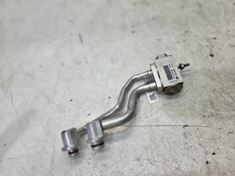 WĄŻ KLIMATYZACJI ZAWÓR CZYNNIKA CHŁODZĄCEGO AUDI Q7 4M 4M0816181A