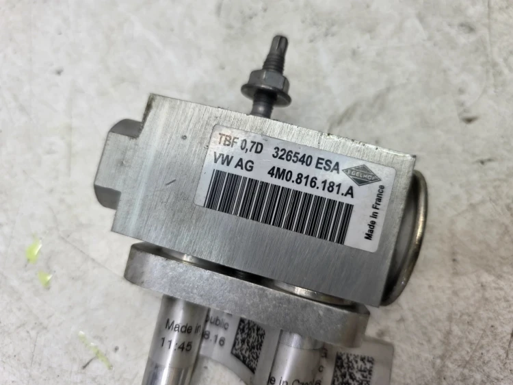 WĄŻ KLIMATYZACJI ZAWÓR CZYNNIKA CHŁODZĄCEGO AUDI Q7 4M 4M0816181A