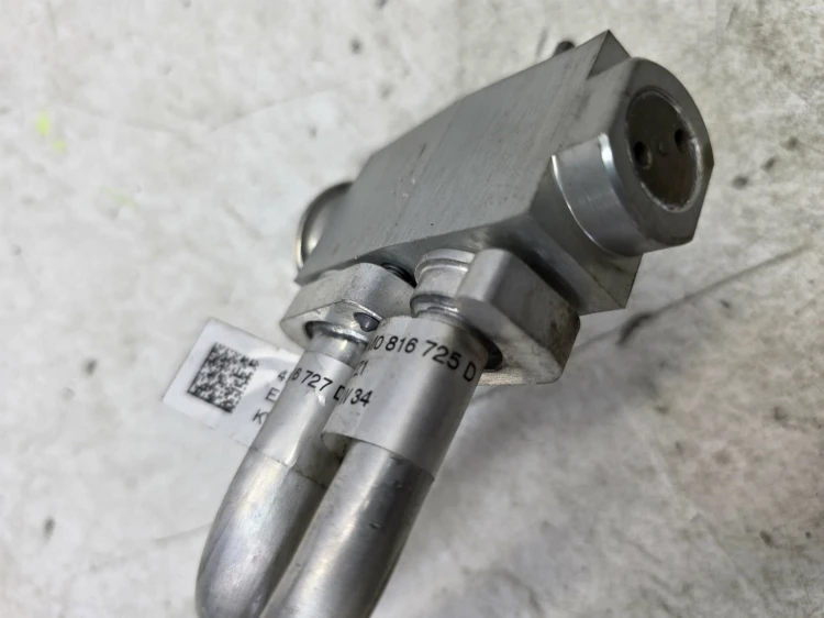 WĄŻ KLIMATYZACJI ZAWÓR CZYNNIKA CHŁODZĄCEGO AUDI Q7 4M 4M0816181A