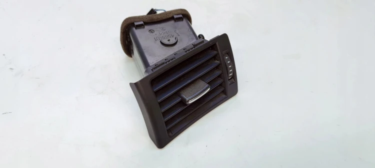 KRATKA NAWIEWU LEWA AUDI A4 B6 B7 8E0820901F 6PS