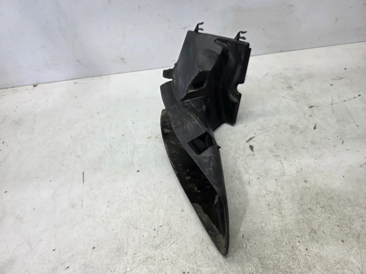 KIEROWNICA POWIETRZA PRAWA AUDI A4 B7 3.0 TDI 8E0117336J *2*