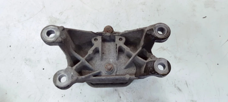 ŁAPA PODUSZKA SKRZYNI BIEGÓW AUDI A4 B8 A5 8T Q5 8R 8K0399115T