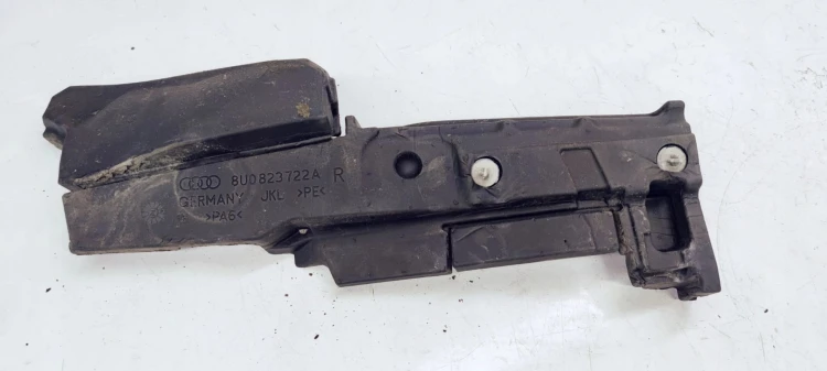 WYGŁUSZENIE BŁOTNIKA PRAWE AUDI Q3 8U0823722A