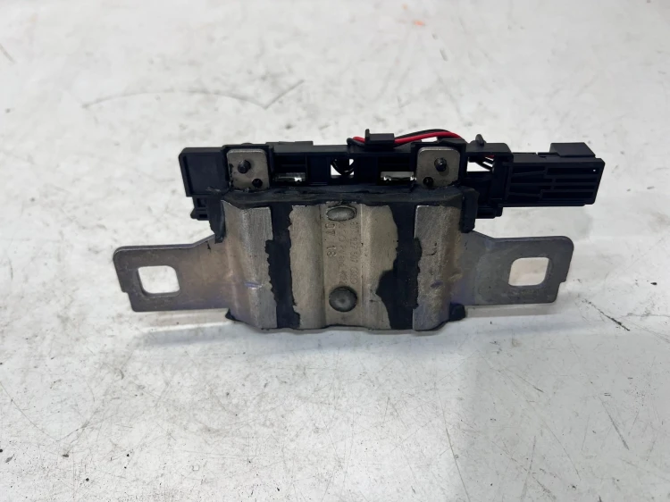 ZAMEK KLAPY TYŁ AUDI Q5 FY Q7 4M 80A827507