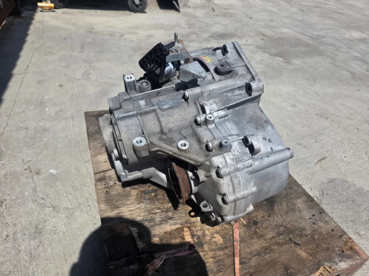 SKRZYNIA BIEGÓW MANUALNA AUDI Q3 8U VW SEAT 2.0 TDI QUATTRO MKH ORYGINAŁ !