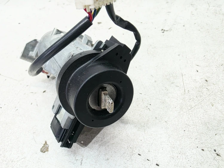STACYJKA + KLUCZYK AUDI VOLKSWAGEN SEAT SKODA 1K0905851 5Q0905865 AUTOMAT *