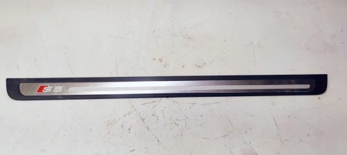 LISTWA PROGOWA PRAWA AUDI A5 S5 8T0853374