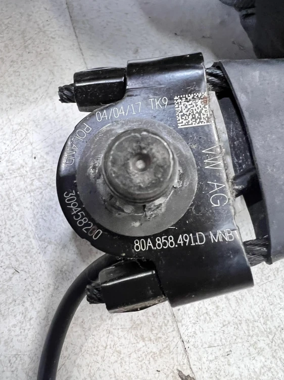 ZAPINKA PASA TYŁ AUDI Q5 FY 80A858491D