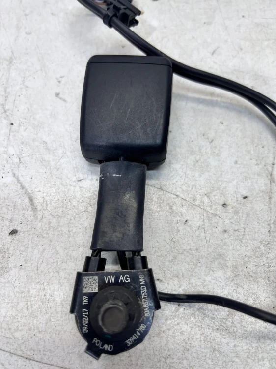 ZAPINKA PASA TYŁ AUDI Q5 FY 80A857753D