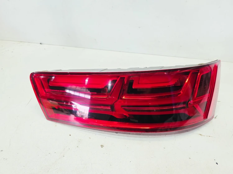 LAMPA PRAWY TYŁ LED AUDI Q7 4M 4M0945094E