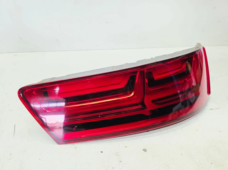 LAMPA PRAWY TYŁ LED AUDI Q7 4M 4M0945094E