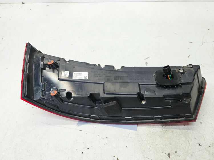 LAMPA PRAWY TYŁ LED AUDI Q7 4M 4M0945094E