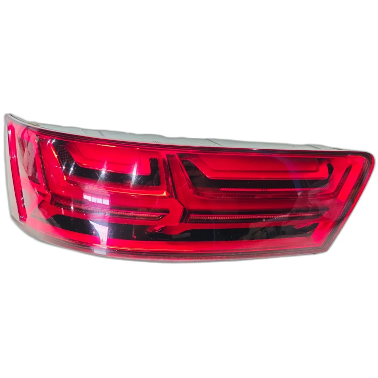 LAMPA LEWY TYŁ LED AUDI Q7 4M 4M0945093E