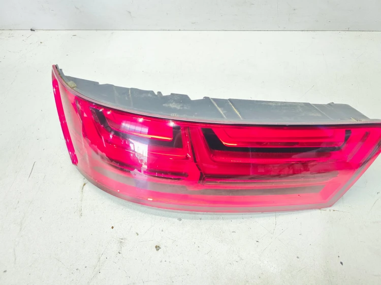 LAMPA LEWY TYŁ LED AUDI Q7 4M 4M0945093E