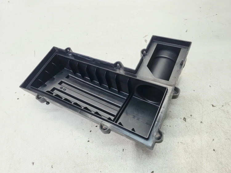 OBUDOWA FILTRA POWIETRZA GÓNA CZĘŚĆ AUDI A3 8P 3C0129607BC
