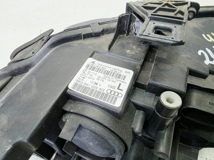 REFLEKTOR LAMPA LEWY PRZÓD AUDI A4 B8 8K0941029AG UK 24/26