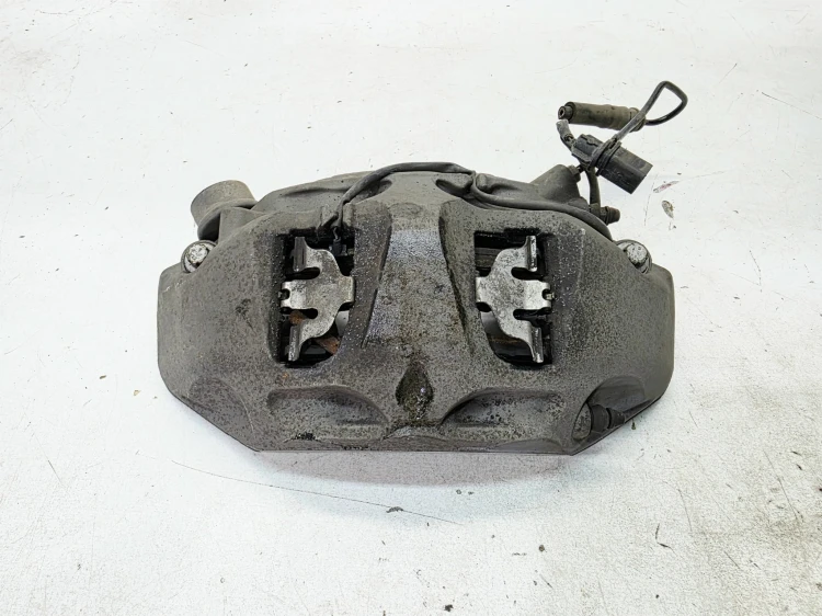 ZACISK HAMULCOWY PRAWY PRZÓD AUDI A6 C8 A7 4K0615106AH 350MM