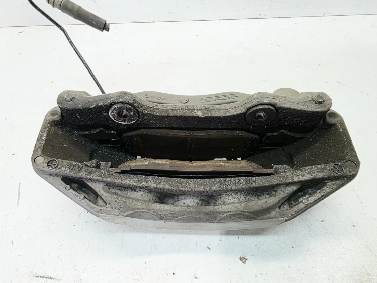 ZACISK HAMULCOWY PRAWY PRZÓD AUDI A6 C8 A7 4K0615106AH 350MM