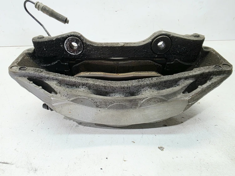 ZACISK HAMULCOWY PRAWY PRZÓD AUDI A6 C8 A7 4K0615106AH 350MM