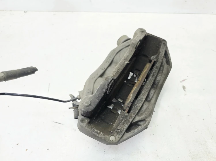 ZACISK HAMULCOWY PRAWY PRZÓD AUDI A6 C8 A7 4K0615106AH 350MM