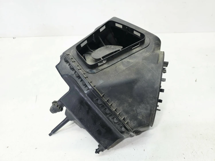 OBUDOWA FILTRA POWIETRZA AUDI A6 C8 A7 3.0 TDI 4K0133838P