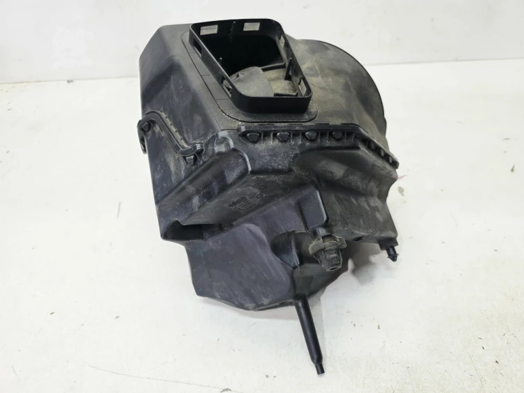 OBUDOWA FILTRA POWIETRZA AUDI A6 C8 A7 3.0 TDI 4K0133838P