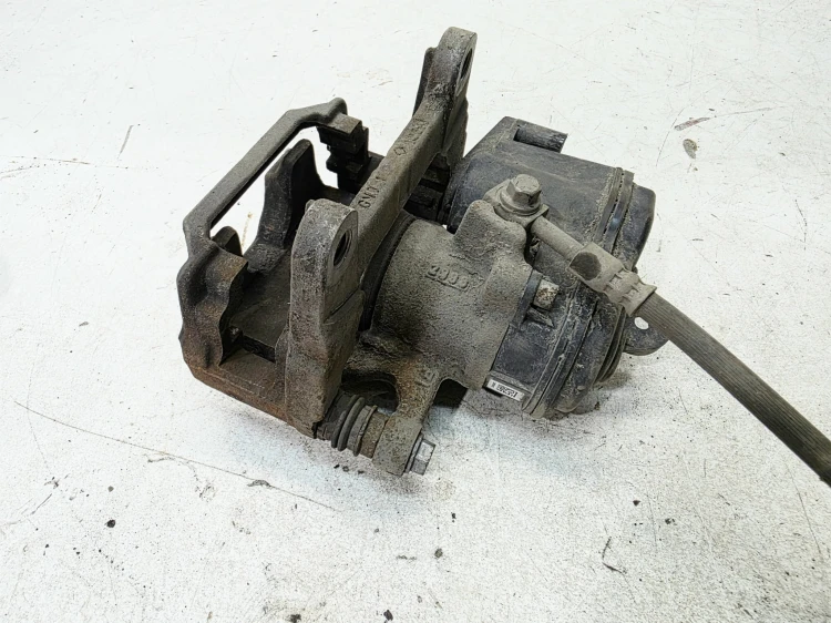 ZACISK HAMULCOWY JARZMO LEWY TYŁ AUDI A6 C8 A7 4K0405B 330MM
