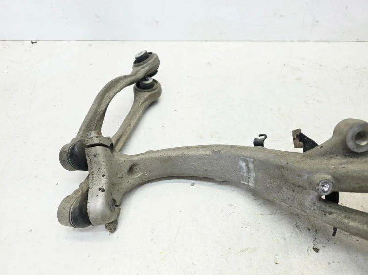 ZWROTNICA PIASTA LEWY PRZÓD AUDI A6 C8 4K0407241D 4K0407559D
