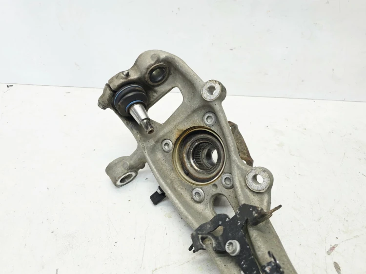 ZWROTNICA PIASTA LEWY PRZÓD AUDI A6 C8 4K0407241D 4K0407559D