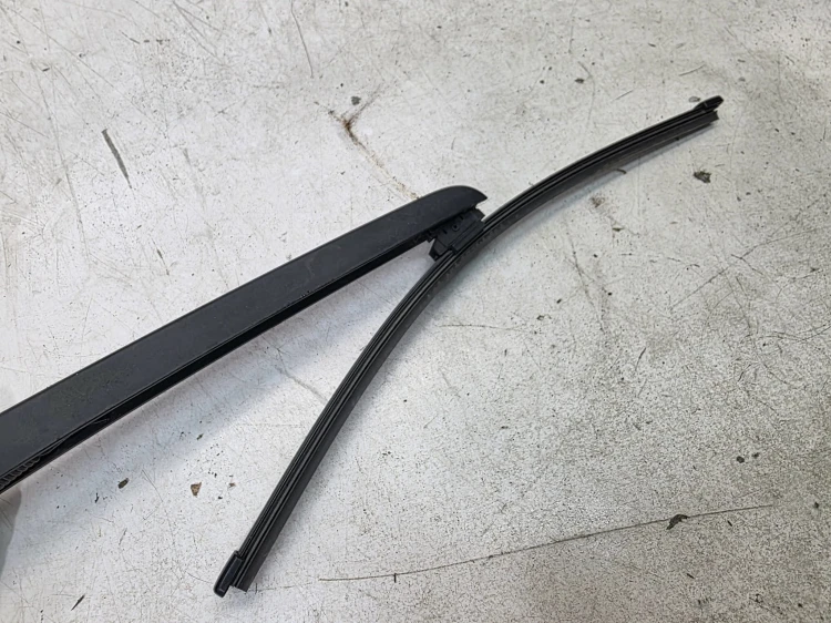 RAMIĘ WYCIERACZKI TYŁ AUDI Q7 4M ORYGINAŁ 4M0955407A