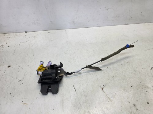 ZAMEK KLAPY TYŁ AUDI A4 B9 A5 8W Q7 4M 4M0827506D