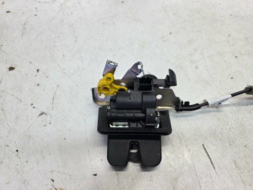 ZAMEK KLAPY TYŁ AUDI A4 B9 A5 8W Q7 4M 4M0827506D