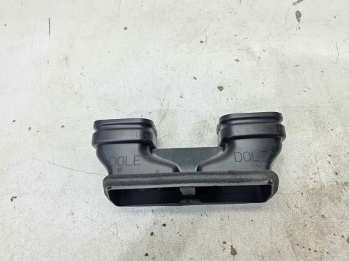WLOT KANAŁ KIEROWNICA POWIETRZA AUDI Q7 4M 4M0815215A