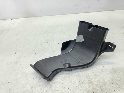 WLOT KANAŁ KIEROWNICA POWIETRZA AUDI Q7 4M 4M0819806A