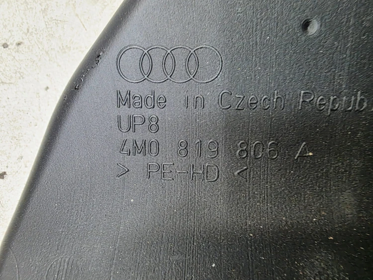 WLOT KANAŁ KIEROWNICA POWIETRZA AUDI Q7 4M 4M0819806A