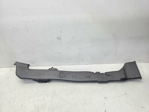 WLOT KANAŁ POWIETRZNY SŁUPKA B AUDI Q7 4M 4M0819726B