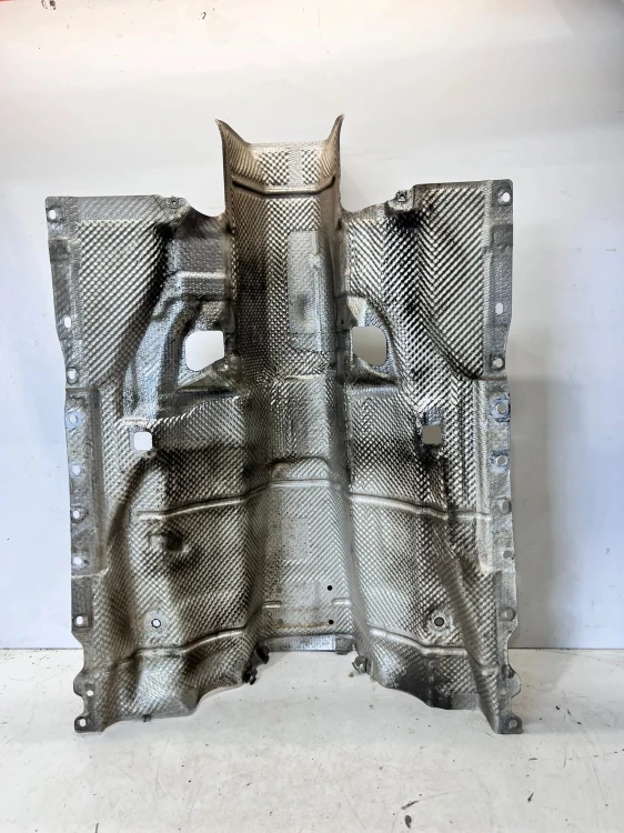 OSŁONA TERMICZNA TUNELU AUDI A6 C8 4K0804160E